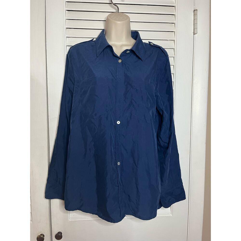 Chico's navy soft blouse with‎ epaulette shoulders size 2 work casual classic
